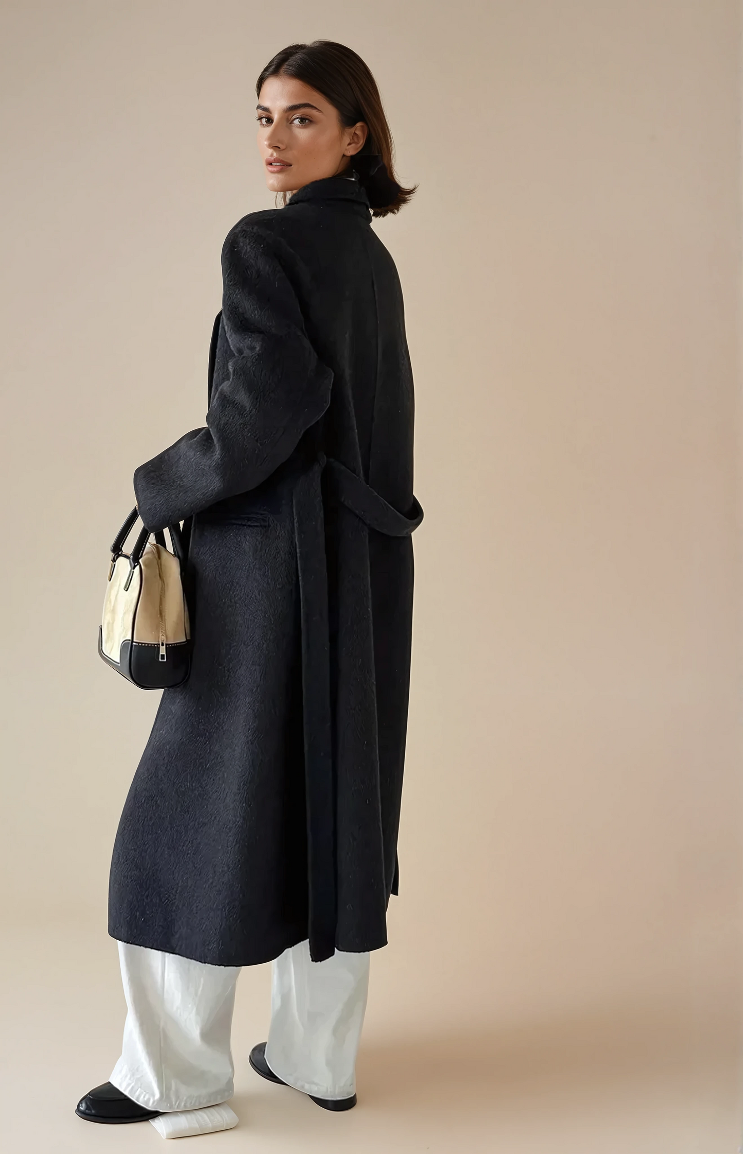 Eleganter langer Kaschmir-Wollmantel