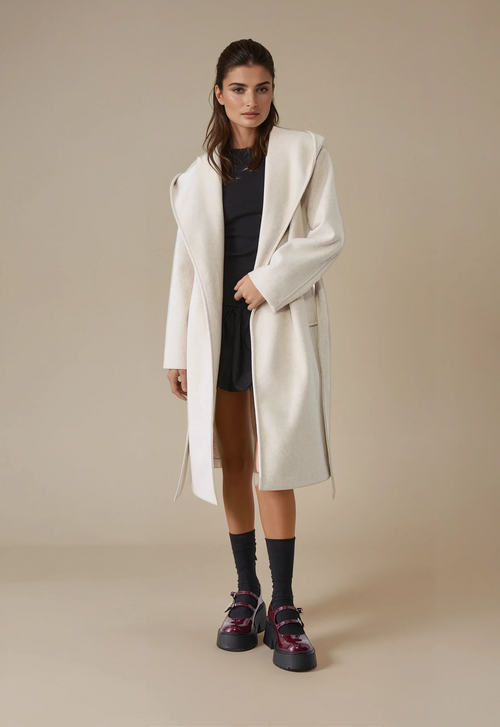 Eleganter Langer Mantel mit Kapuze