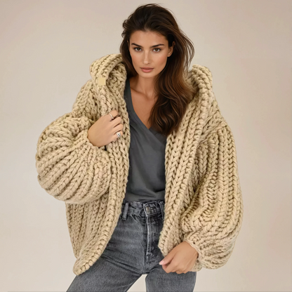 Chunky Strickjacke mit Kapuze