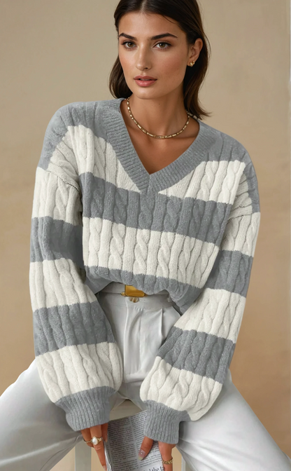 Gestreifte Kabelstrick-Pullover